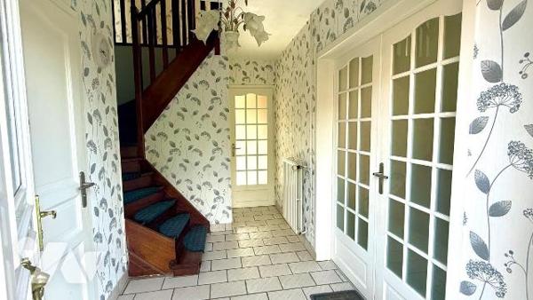 EN EXCLUSIVITÉ CHEZ VOTRE NOTAIRE

Maison à vendre à HAZEBROUCK 4 chambres + Grand garage ave...