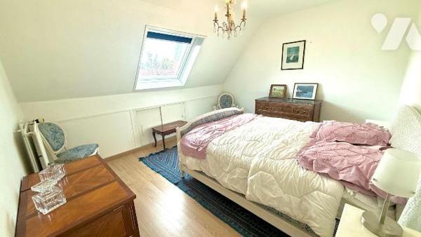 EN EXCLUSIVITÉ CHEZ VOTRE NOTAIRE

Maison à vendre à HAZEBROUCK 4 chambres + Grand garage ave...