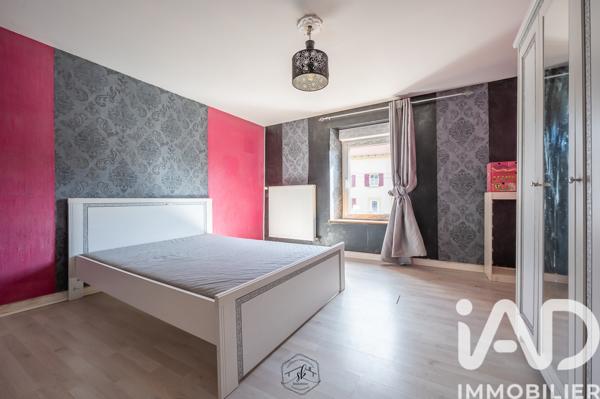 Immeuble à vendre 750 m² Monneren