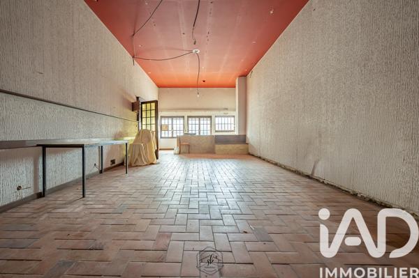 Immeuble à vendre 750 m² Monneren