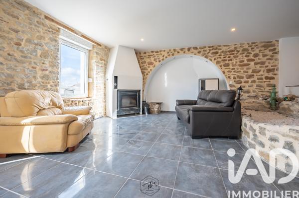 Immeuble à vendre 750 m² Monneren