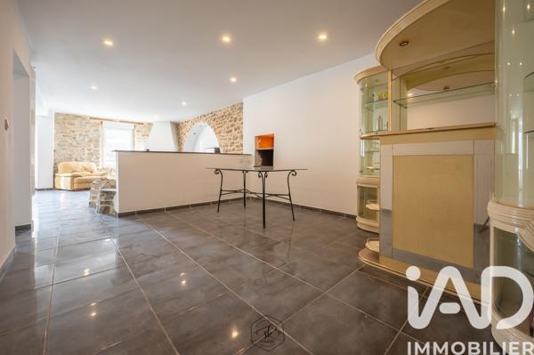 Immeuble à vendre 750 m² Monneren