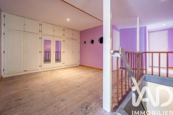 Immeuble à vendre 750 m² Monneren