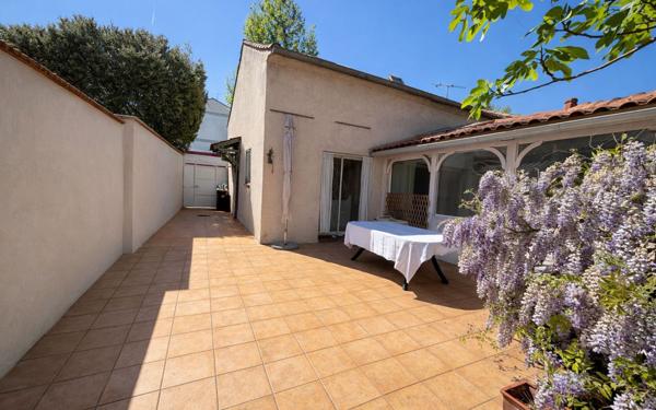 Maison à vendre    6 pièces •  Marseille 9