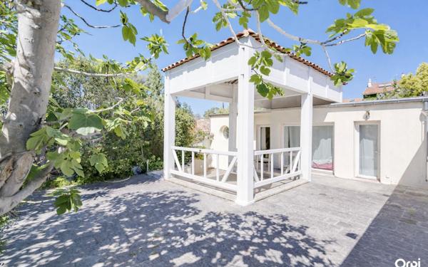 Maison à vendre    6 pièces •  Marseille 9