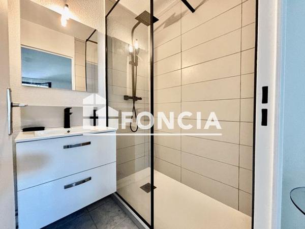 À vendre Appartement 2 pièces 23.7 m² - Six-fours-les-plages 83140