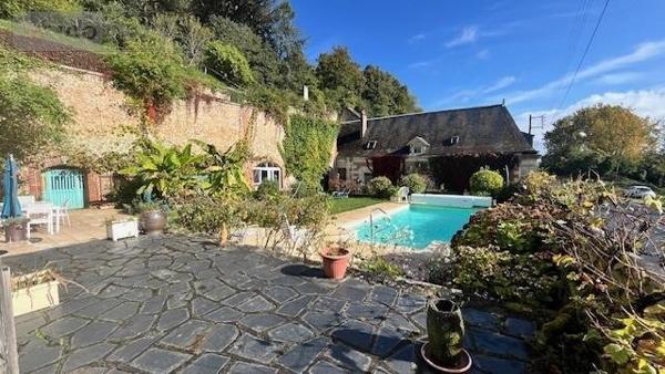 Propriete à vendre à Saint-Étienne-de-Chigny dans l'Indre-et-Loire (37230), ref : 999/3631   
LUYNES