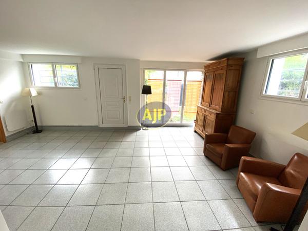Vente maison L Hay Les Roses : 649 990 € - AJP Immobilier Paris 15 - Agence Grenelle