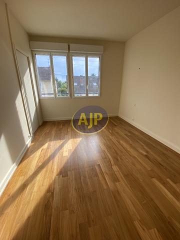 Vente maison L Hay Les Roses : 649 990 € - AJP Immobilier Paris 15 - Agence Grenelle