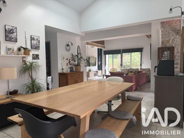 Maison à vendre 7 pièces 173 m² Saubrigues
