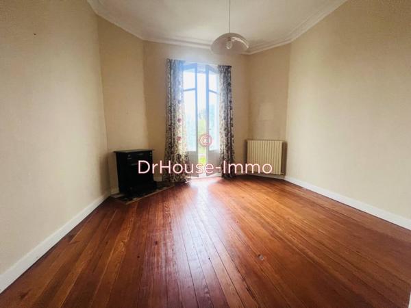 Immeuble à vendre 12 pièces de 390 m²