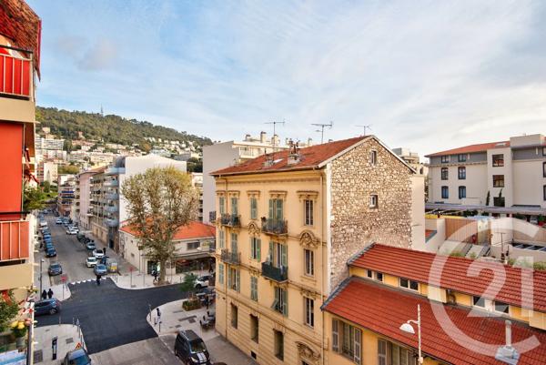 Appartement F3 à vendre  3 pièces - 67,01 m 2   NICE  - 06