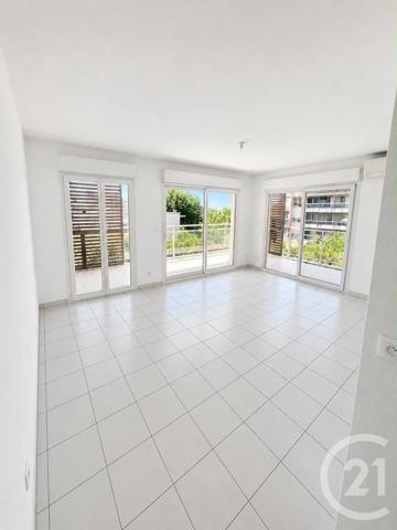 Appartement F3 à vendre  3 pièces - 67,01 m 2   NICE  - 06