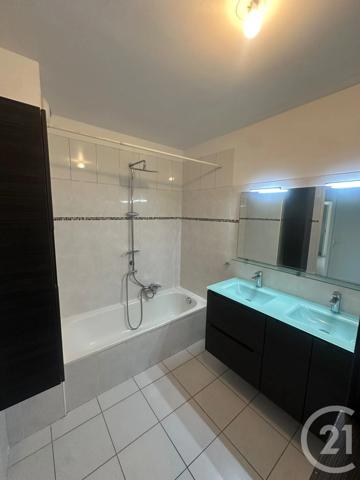 Appartement F3 à vendre  3 pièces - 67,01 m 2   NICE  - 06