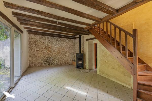Maison à vendre 169 087 € Montbazon 7 p 143 m² DPE F