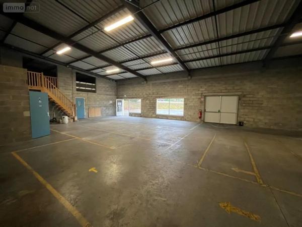Location - Fonds et/ou murs commerciaux Dole 39100 850 m 2