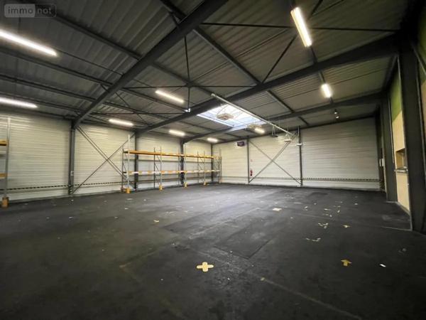 Location - Fonds et/ou murs commerciaux Dole 39100 850 m 2
