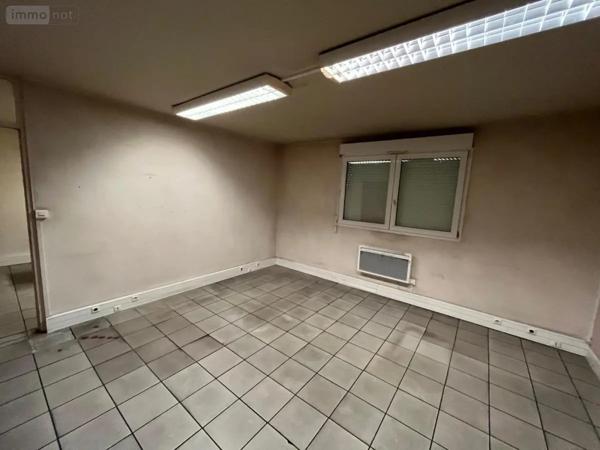 Location - Fonds et/ou murs commerciaux Dole 39100 850 m 2