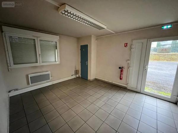 Location - Fonds et/ou murs commerciaux Dole 39100 850 m 2