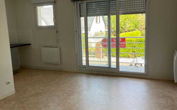 Appartement à louer    1 pièce •  Saint-Cyr-sur-Loire