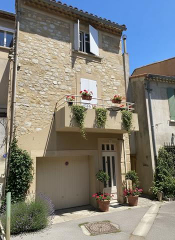 Maison Saint Cannat 3 pièces avec garage et balcon
