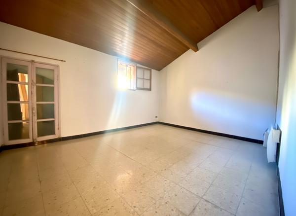 Maison Saint Cannat 3 pièces avec garage et balcon