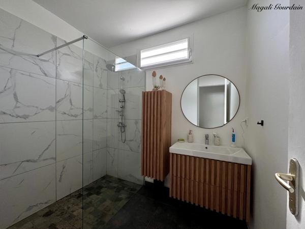 EN EXCLUSIVITÉ – VILLA RENOVEE AVEC PISCINE - SAINT FRANCOIS