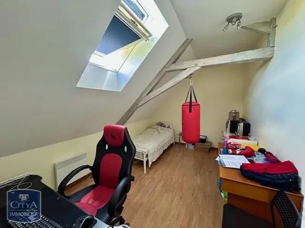 Maison à louer 3 pièces 84.27m² Neuvy-le-Roi (37370)