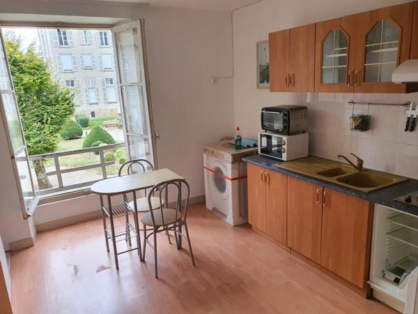 Dpt Vosges (88), à vendre VITTEL - ENSEMBLE de 2 STUDIOS secteur PARC THERMAL