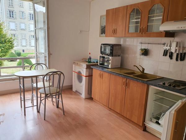 Dpt Vosges (88), à vendre VITTEL - ENSEMBLE de 2 STUDIOS secteur PARC THERMAL