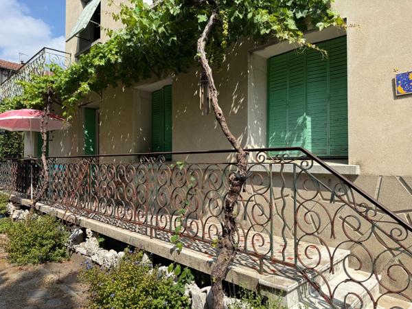 Maison à vendre 6 pièces, 590m² de terrain ALES (30)