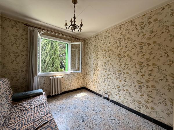 Maison à vendre 6 pièces, 590m² de terrain ALES (30)