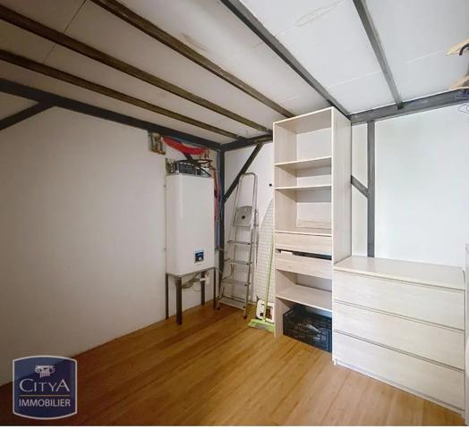 Appartement à louer 2 pièces 60.1m² Sète (34200)