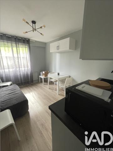 Location appartement 1 pièce 17 m² Louveciennes