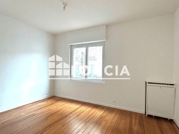 Location Appartement 2 pièces 55.66 m² - 10 RUE RAMBERVILLIERS Paris 75012