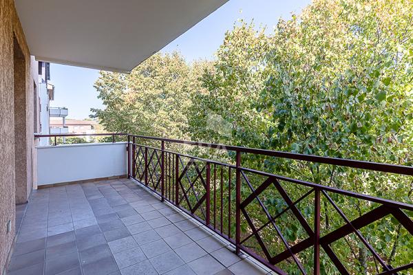 Appartement T2 - CROIX DAURADE - 47m2 - Balcon - 2 garages