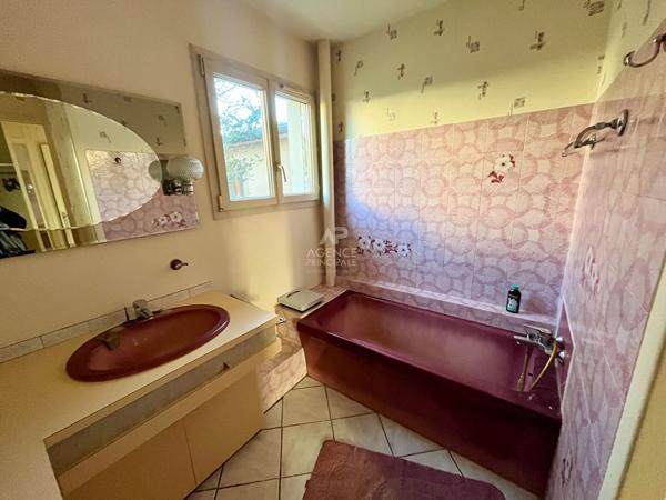 MAISON CONFLANS STE HONORINE - 5 PIÈCES - 100m² €330 000 ** - Référence 7178