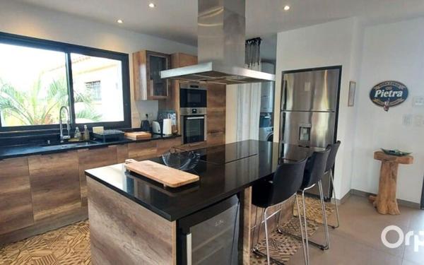 Maison à vendre    5 pièces • 180 m2 Lecci