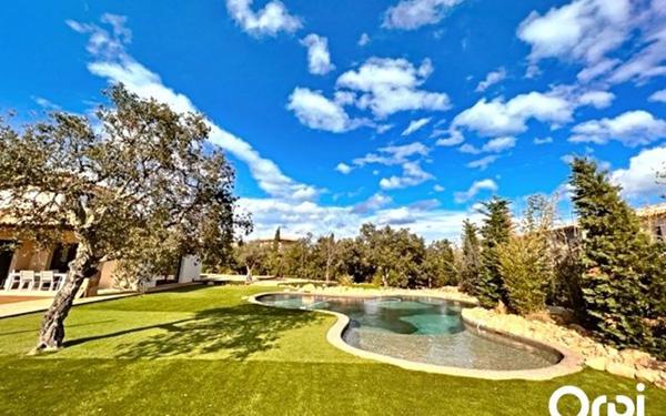 Maison à vendre    5 pièces • 180 m2 Lecci