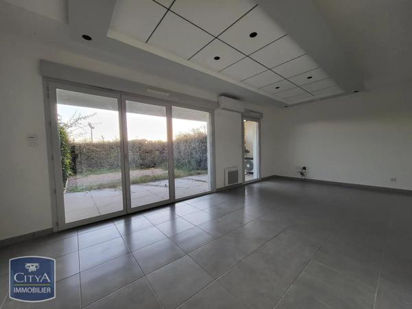 Appartement à louer 1 pièce 41.99m² Fréjus (83600)