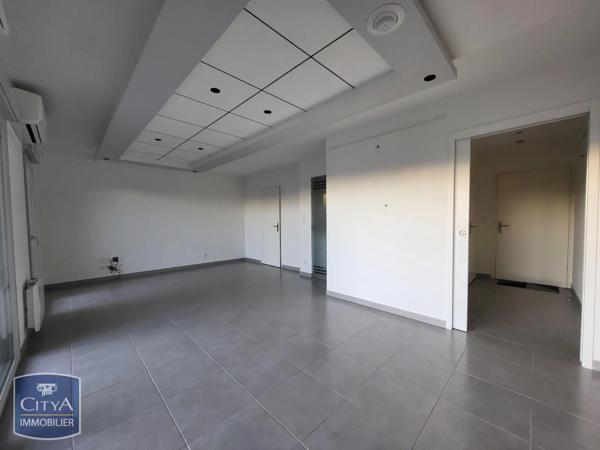 Appartement à louer 1 pièce 41.99m² Fréjus (83600)