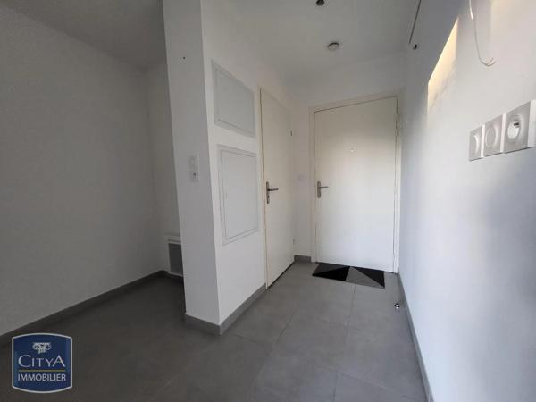 Appartement à louer 1 pièce 41.99m² Fréjus (83600)