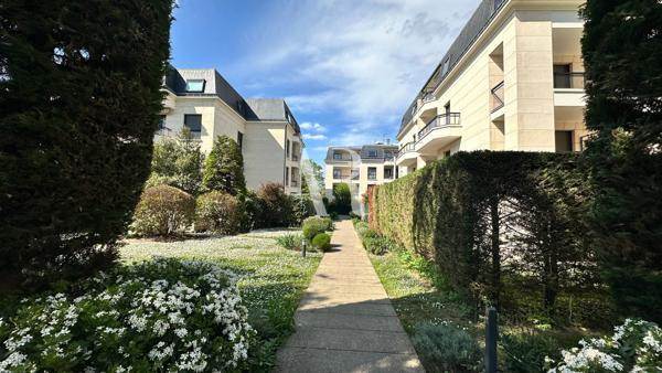 Le Perreux-sur-Marne (94170) Studio avec jardinet privatif et grande cave
