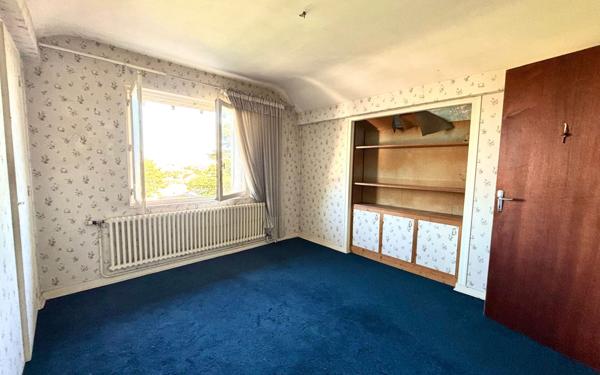 Maison à vendre    6 pièces •  Buxerolles