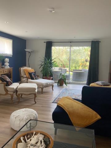 TRES BELLE MAISON COMTEMPORAINE