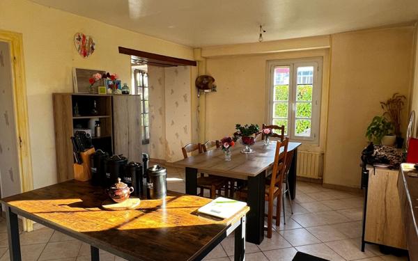 Maison à vendre    5 pièces •  Champrond-en-Perchet