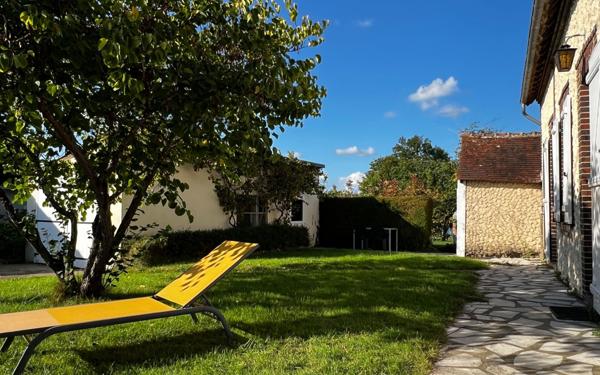 Maison à vendre    5 pièces •  Champrond-en-Perchet