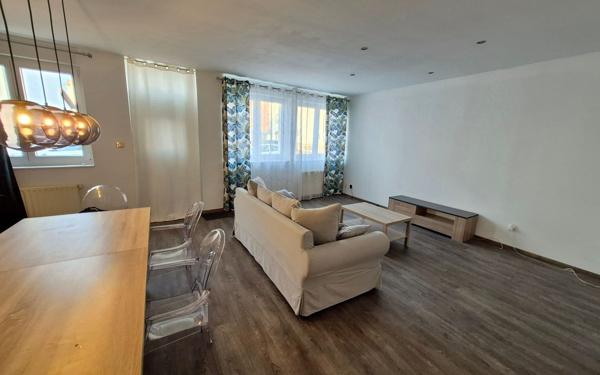 Appartement à louer    2 pièces • 72,74 m2 Yutz