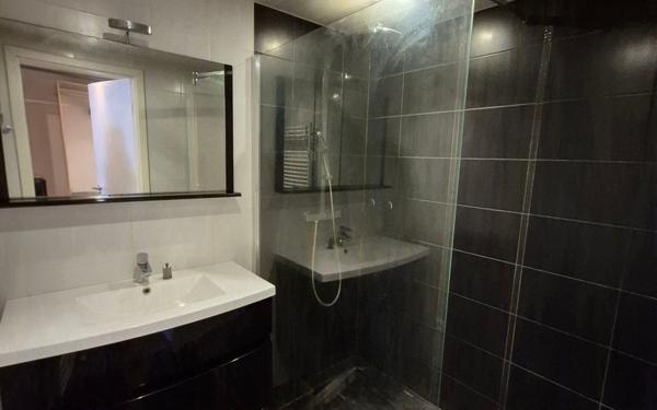 Appartement à louer    2 pièces • 72,74 m2 Yutz