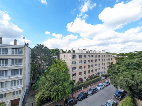Appartement 3 pièces avec balcon et box